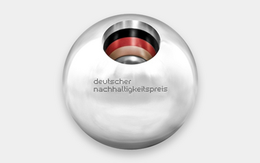 Deutsches Nachhaltigkeitspreis-Logo mit stilisiertem Blatt und Farbverlauf.