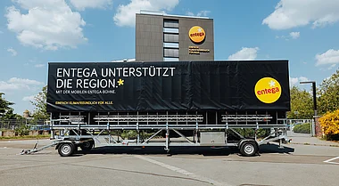 Die mobile ENTEGA Bühne bereit für den Transport.